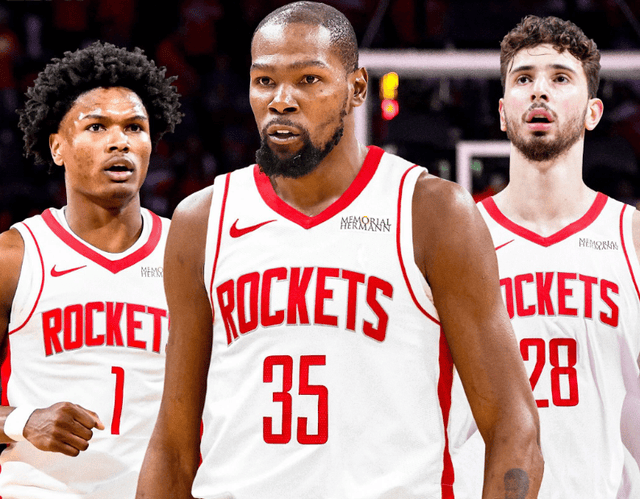 切尔西防线愈稳查洛巴已成核心 詹姆斯如同战神（切尔西防线日益稳固，查洛巴成中坚，詹姆斯宛如战神）