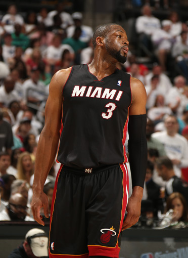 弗拉霍维奇晒龙珠悟空恢复照：手术很顺利，感谢大家（弗拉霍维奇用龙珠悟空照报平安：手术成功，感谢大家）