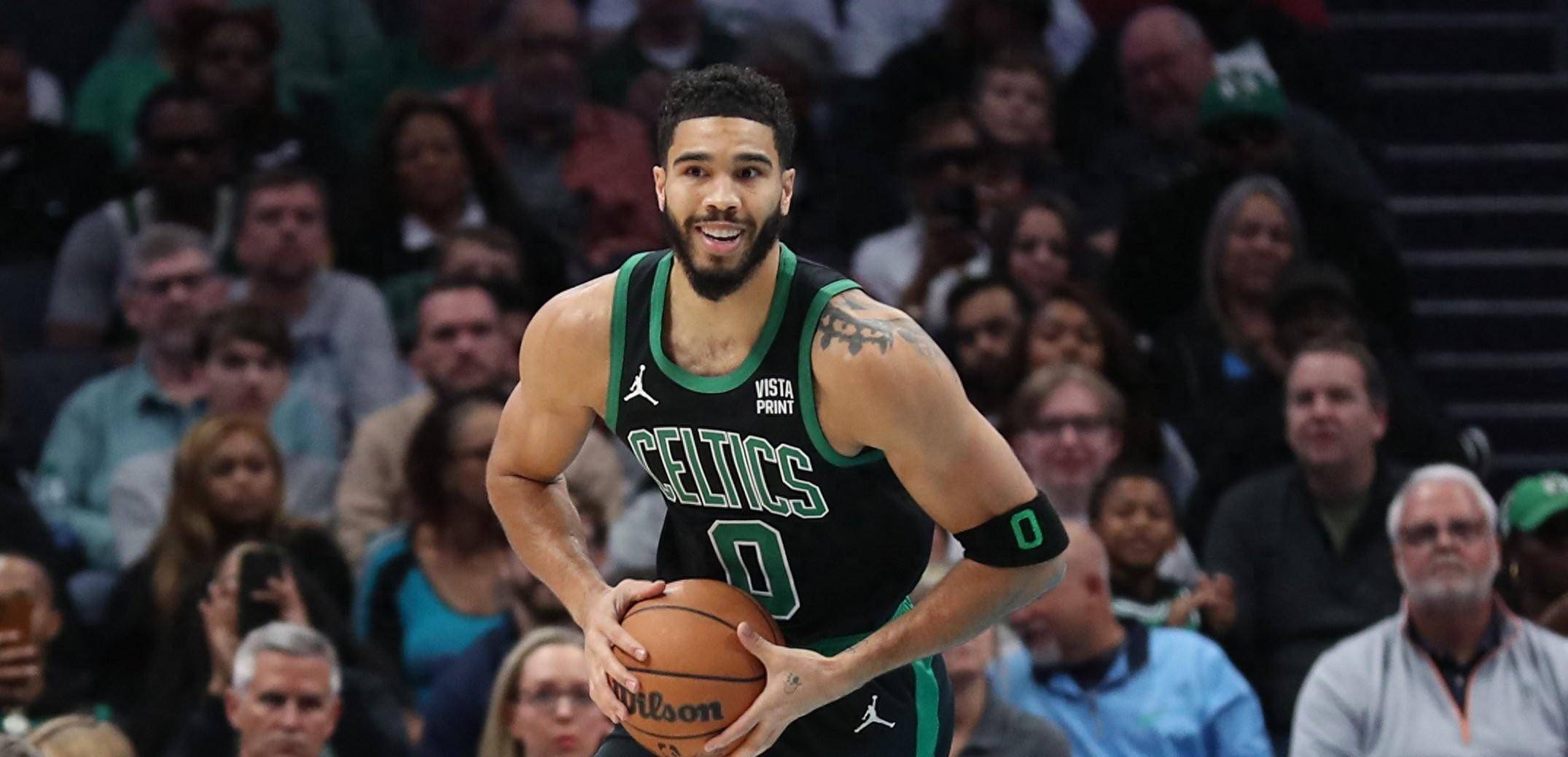 NBA：独行侠轻取公牛 东契奇收获准三双（NBA战报：独行侠轻松击败公牛，东契奇砍下准三双）