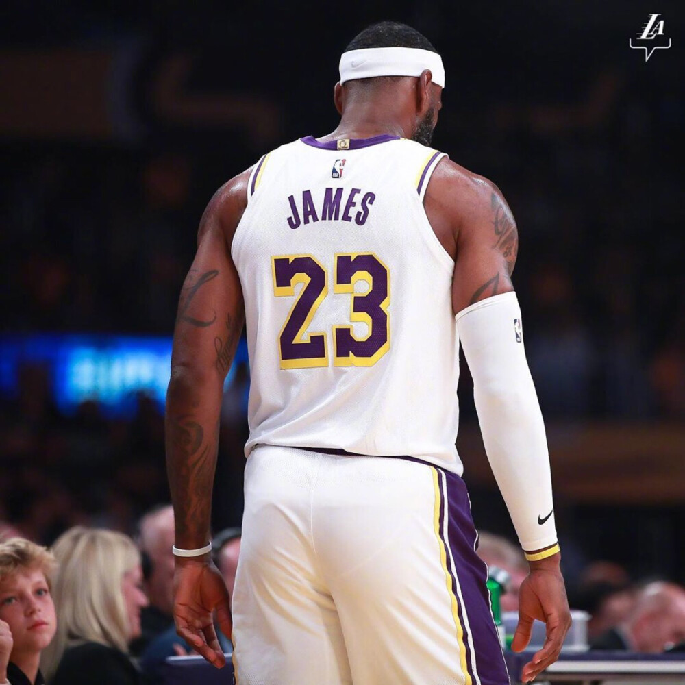 世界杯史话04：世界杯第一座奖杯、第一球和第一个帽子戏法（世界杯史话04：首座奖杯、首粒进球与首个帽子戏法）