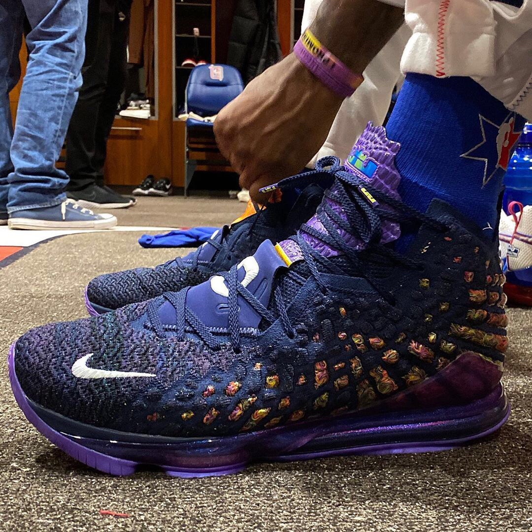 美记：字母哥加盟尼克斯有且仅有一条路，那就是他非纽约不去（美记：字母哥若想投身尼克斯，唯一途径是明确只去纽约）