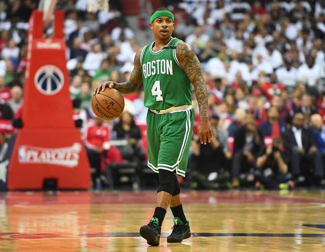 巴萨新星连续爆发惊艳球迷（巴萨新星连场闪耀，震撼球迷）